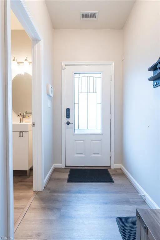 219 Lenox AVE, NORFOLK VA 23503 - Photo 5