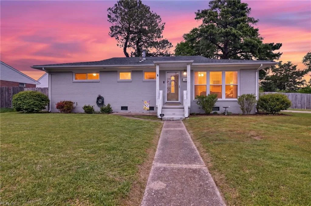 2932 E Malden AVE, Norfolk — 4 bed Residential, 1,823 sqft