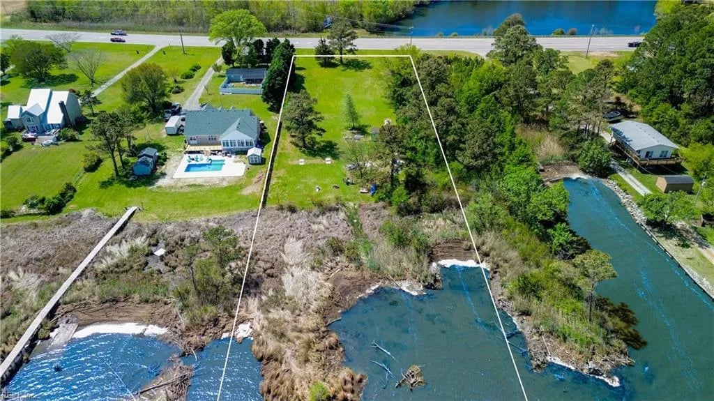 3611 Caratoke HWY, MAPLE NC 27956