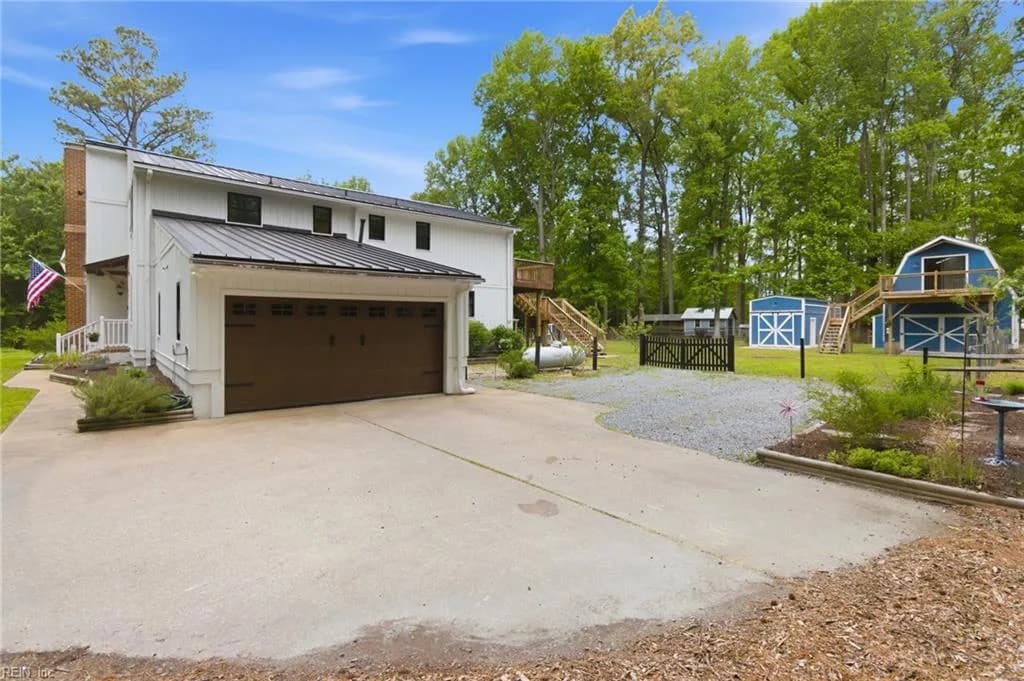 660 Margaret DR, CHESAPEAKE VA 23322 - Photo 4