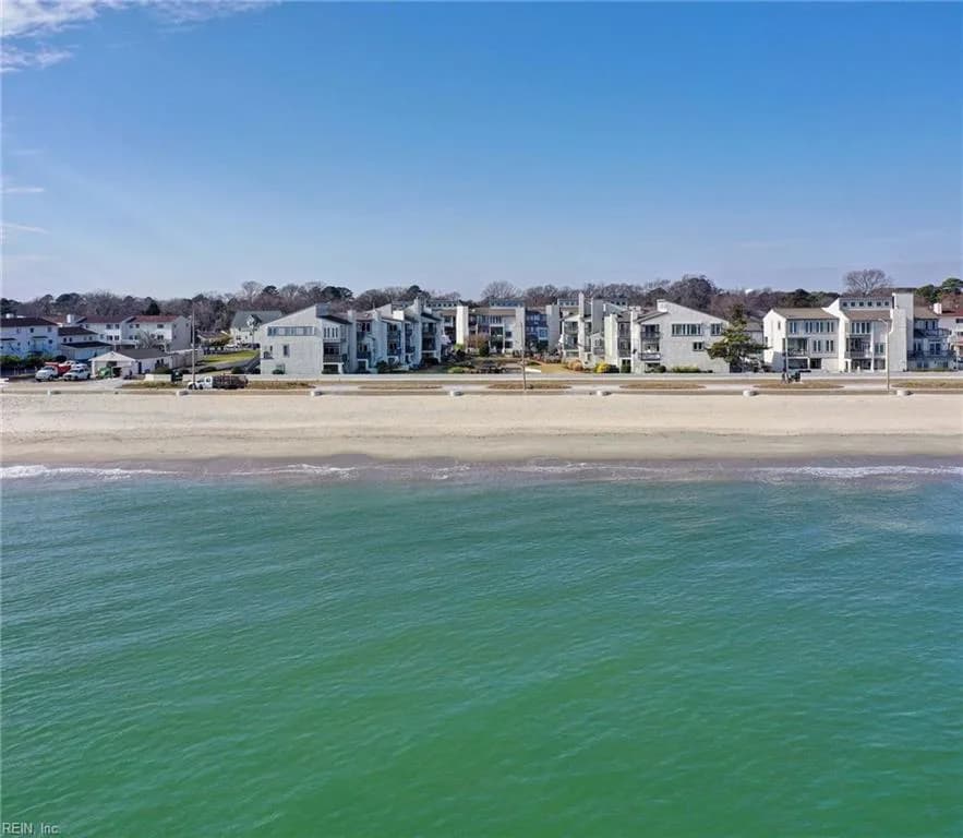 224 N First ST, HAMPTON VA 23664 - Photo 3