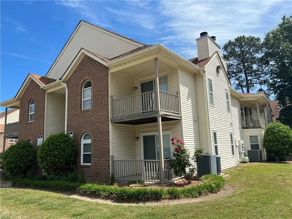 532 Pineland CIR #203, NEWPORTNEWS VA 23608