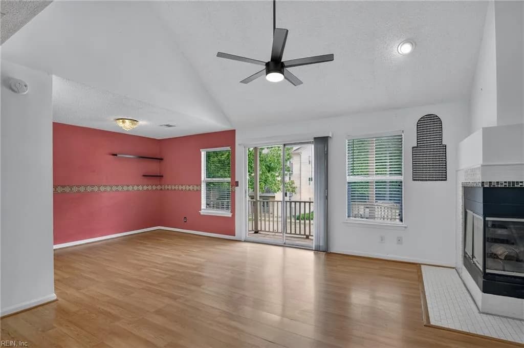 532 Pineland CIR #203, NEWPORTNEWS VA 23608 - Photo 3