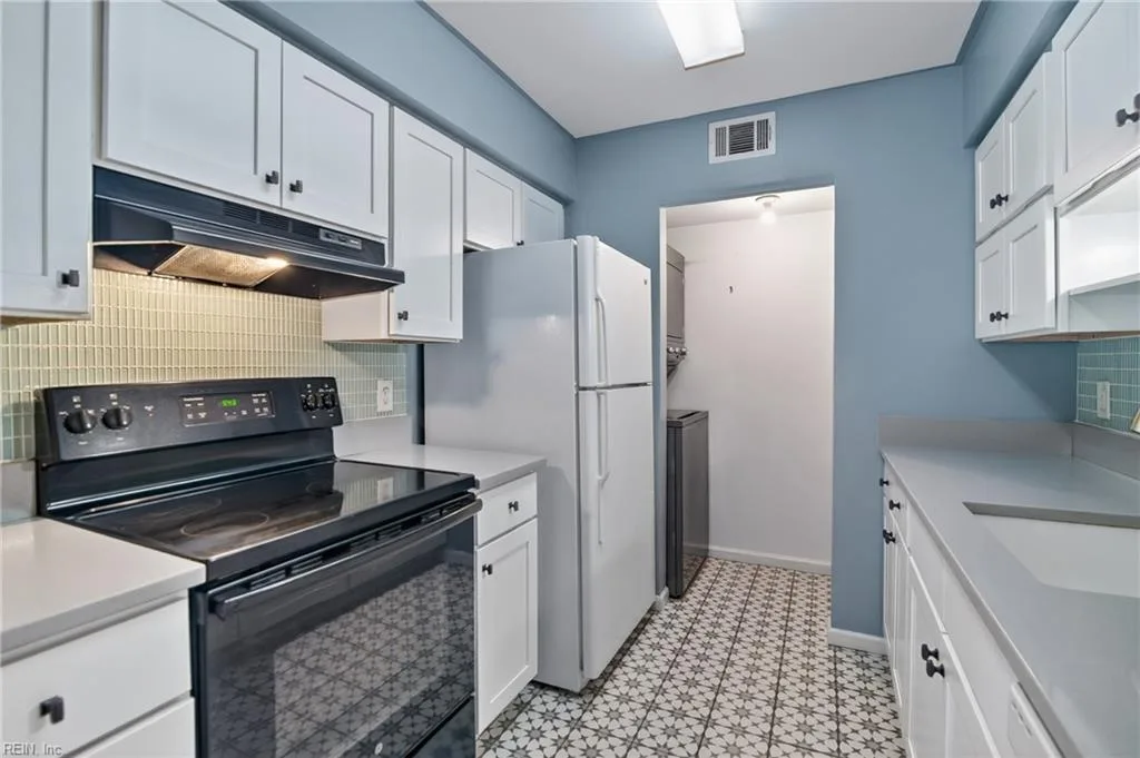 532 Pineland CIR #203, NEWPORTNEWS VA 23608 - Photo 5