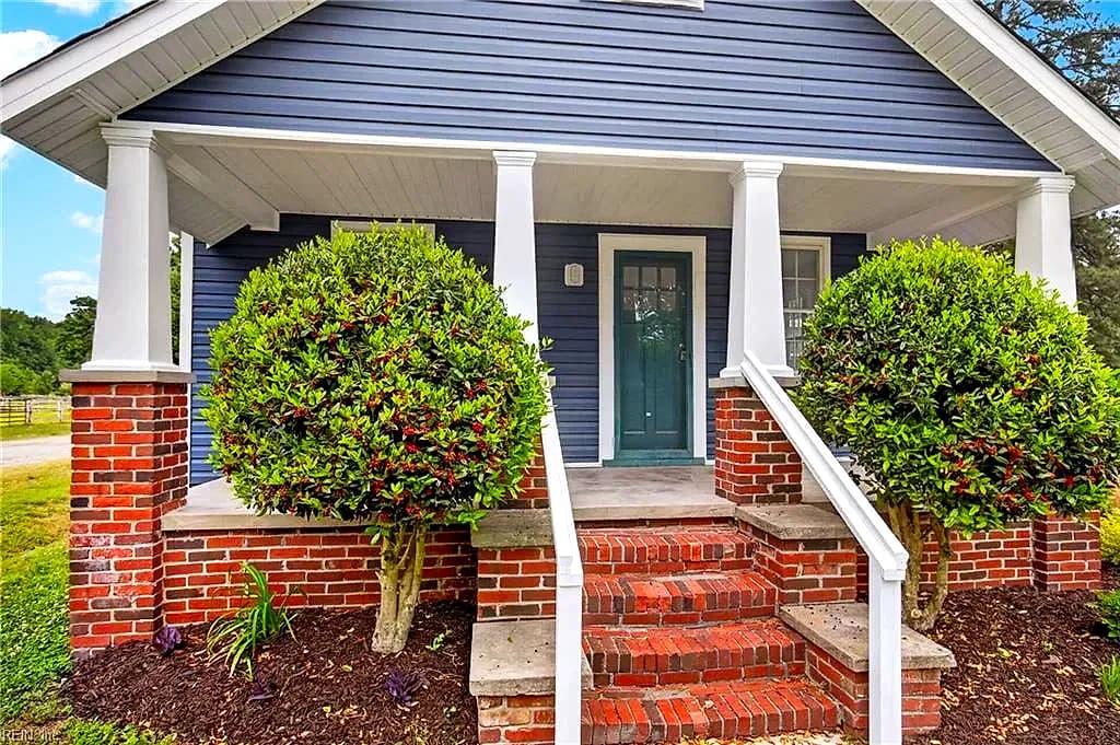 224 Hickory RD E, CHESAPEAKE VA 23322 - Photo 3
