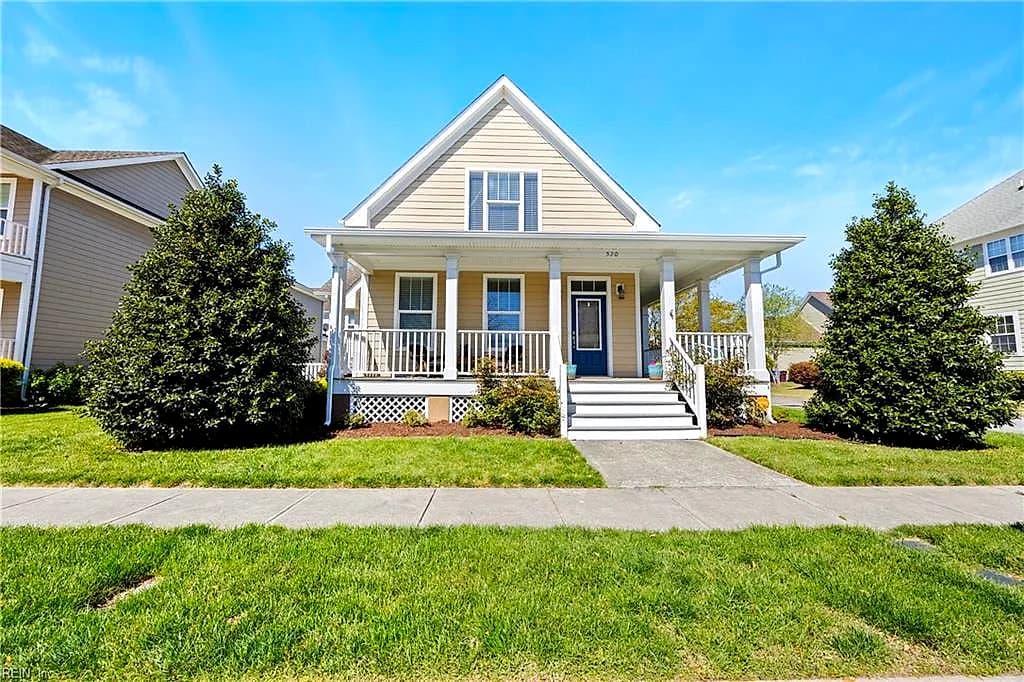 520 Robert Frost RD, CHESAPEAKE VA 23323 - Main photo