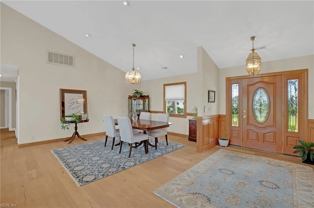 9093 Stump Point RD, HAYES VA 23072 - Photo 5