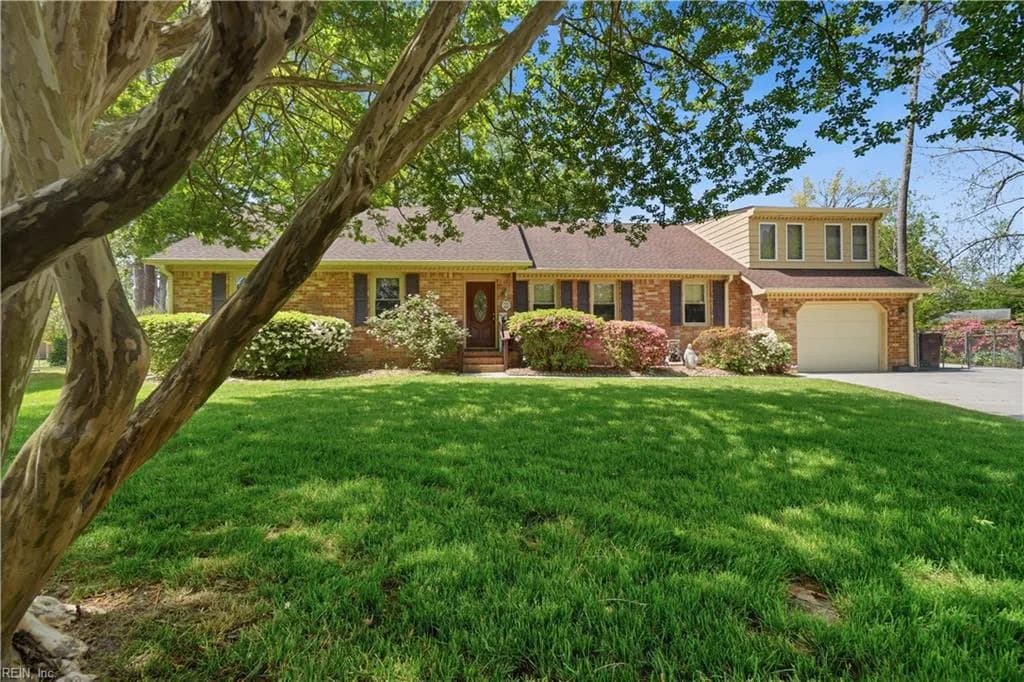 305 Plummer DR, CHESAPEAKE VA 23323 - Main photo