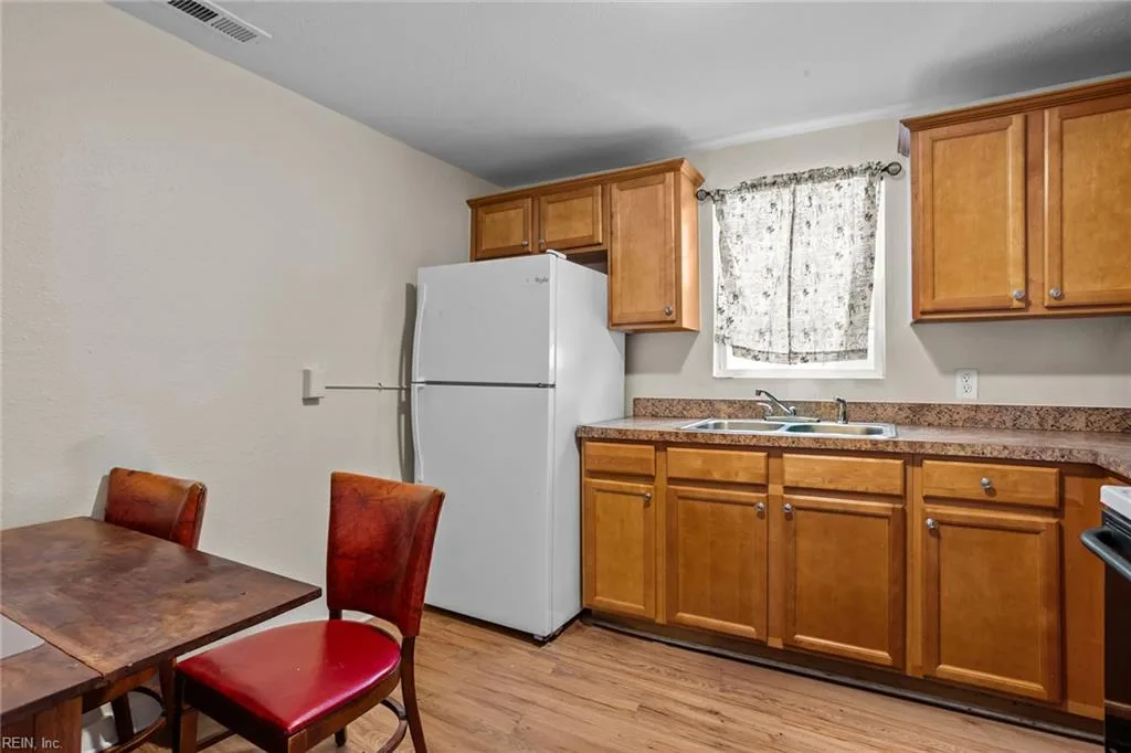 716 31st ST, NEWPORTNEWS VA 23607 - Photo 3