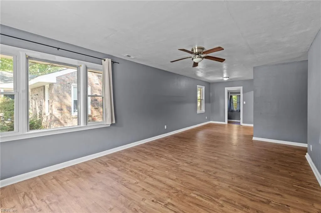 1724 W 48th ST, NORFOLK VA 23508 - Photo 5