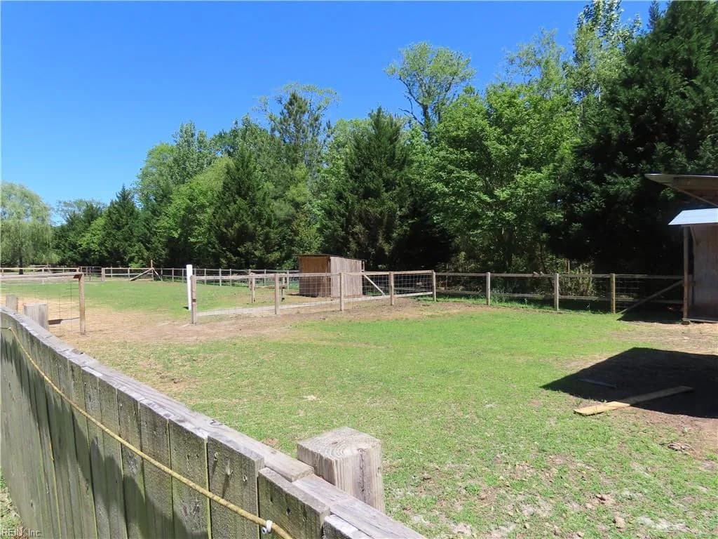 1149 Beaver Dam RD, CHESAPEAKE VA 23322 - Photo 5