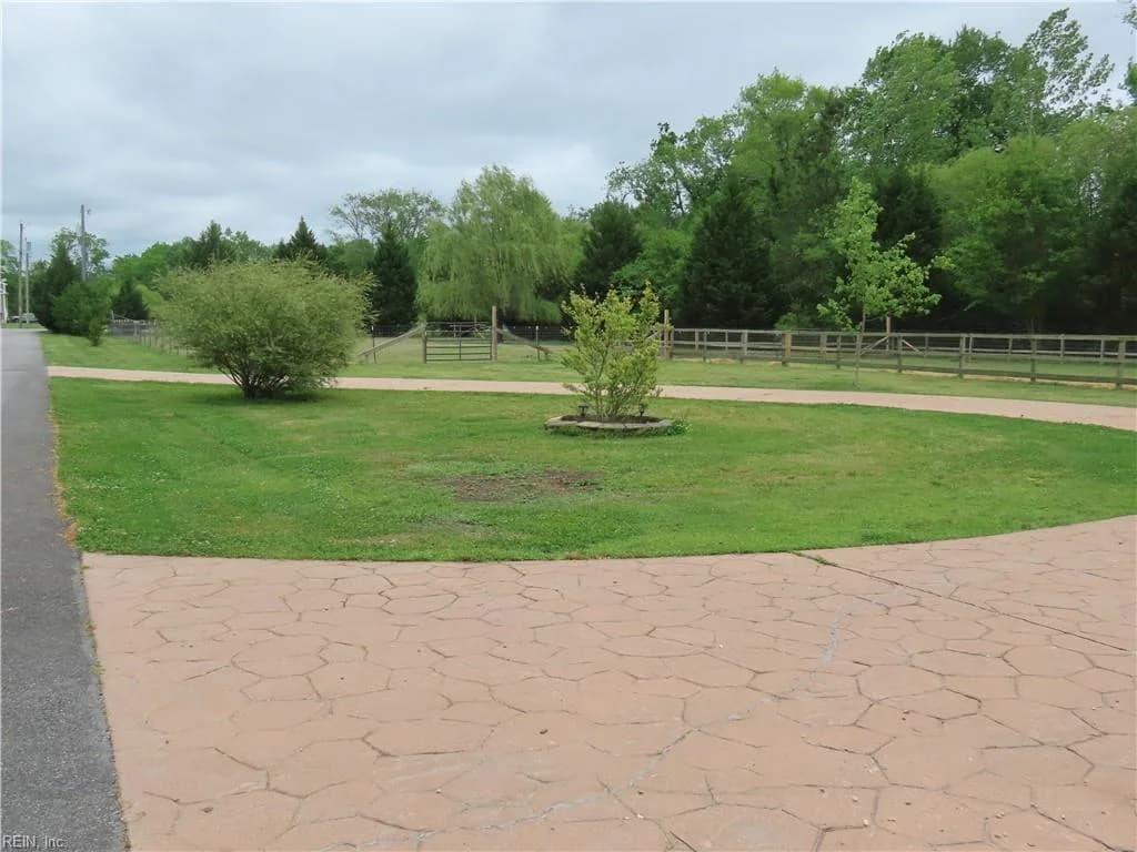 1149 Beaver Dam RD, CHESAPEAKE VA 23322 - Photo 5