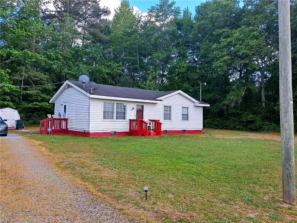 6805 Quaker DR, SUFFOLK VA 23437
