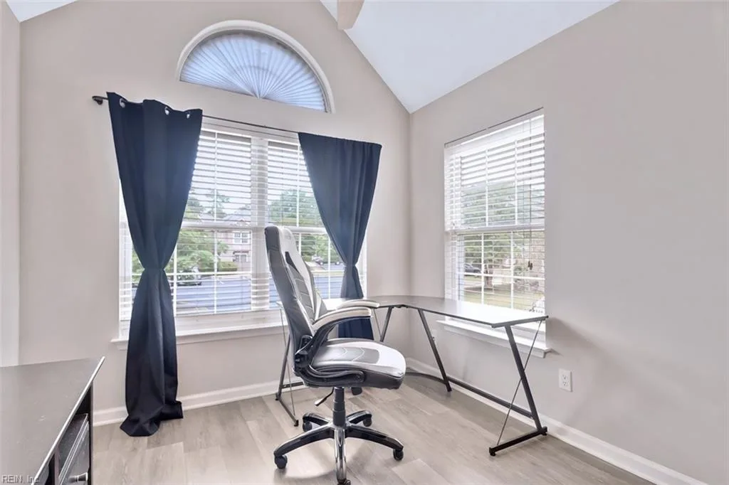 504 Queens XING, WILLIAMSBURG VA 23185 - Photo 4