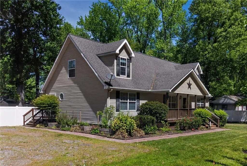 811 Long Point RD, HAGUE VA 22469 - Photo 3