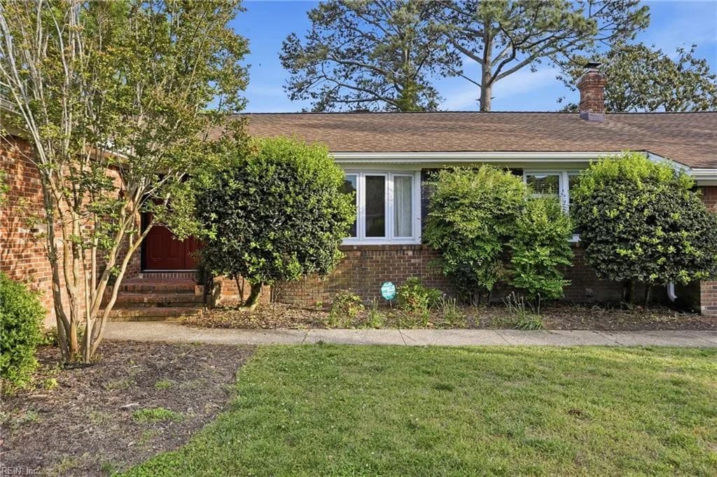 1531 Longdale DR, NORFOLK VA 23518 - Photo 4
