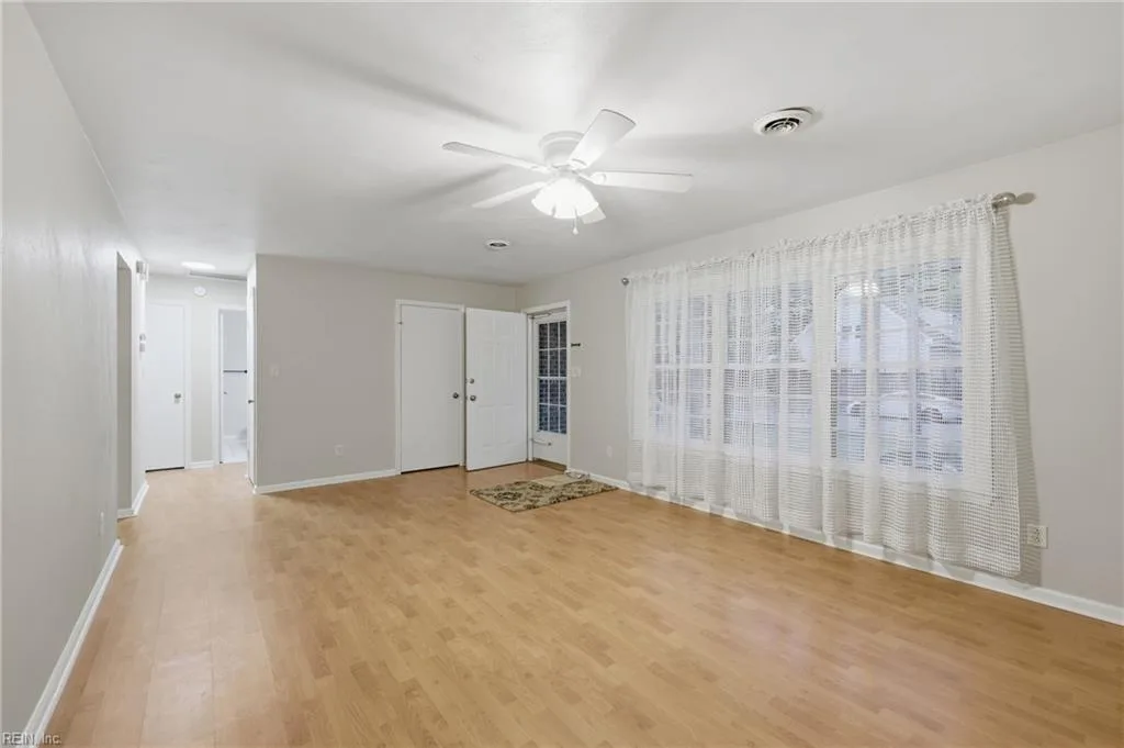9552 Statler ST, NORFOLK VA 23503 - Photo 3