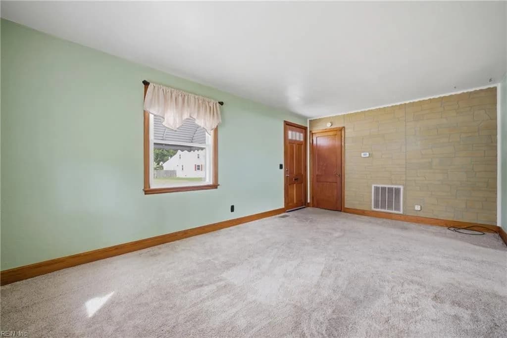 2422 Bruce ST, NORFOLK VA 23513 - Photo 4