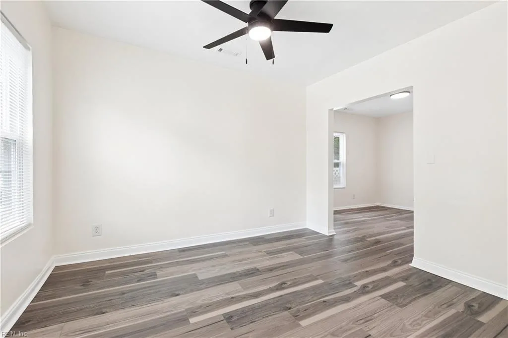 30 Maplewood ST, HAMPTON VA 23669 - Photo 3