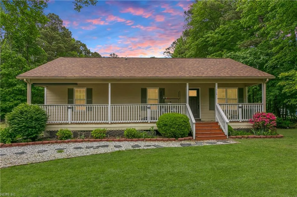1016 Old York-Hampton HWY, YORKTOWN VA 23692