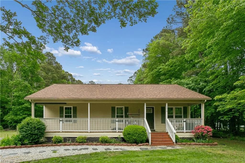 1016 Old York-Hampton HWY, YORKTOWN VA 23692 - Photo 4