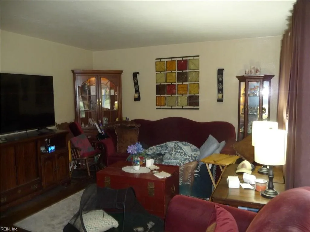 1708 Dominion AVE, NORFOLK VA 23518 - Photo 5