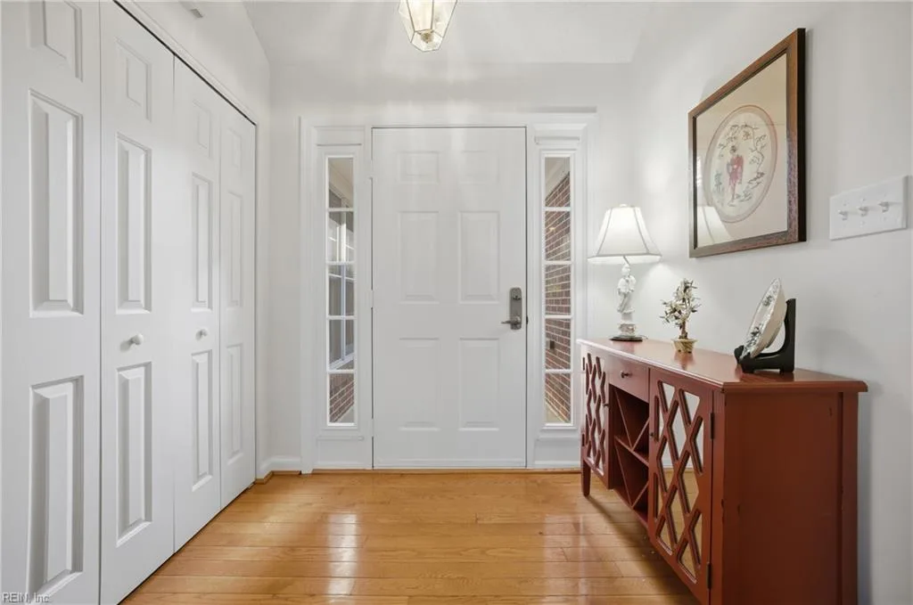1113 Trieste CT, VIRGINIABEACH VA 23454 - Photo 4