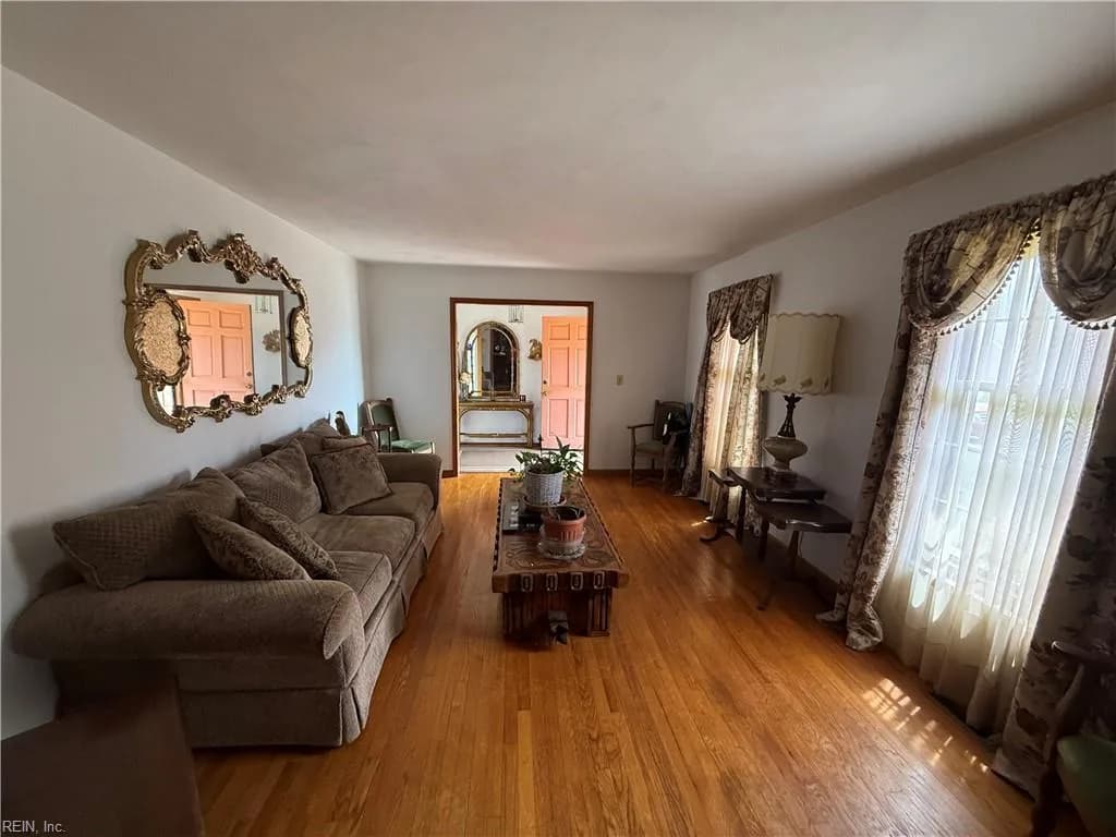 316 Citizen CIR, CHESAPEAKE VA 23325 - Photo 5