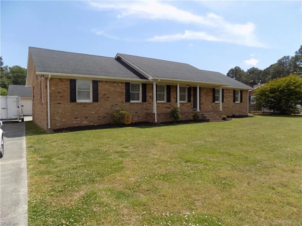 6 Peterson AVE, SMITHFIELD VA 23430 - Photo 3
