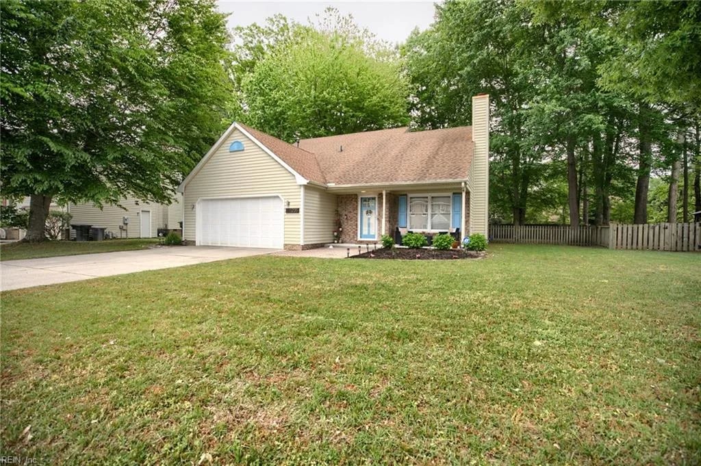 235 Dunn CIR, HAMPTON VA 23666