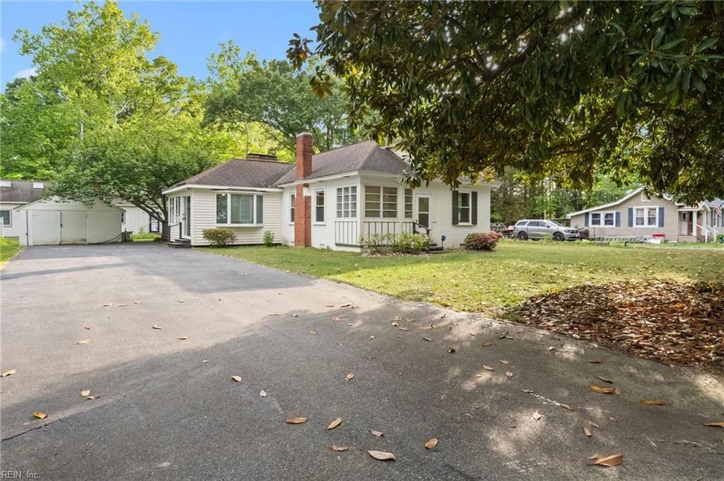 57 Irvinville LN, MATHEWS VA 23109 - Photo 2