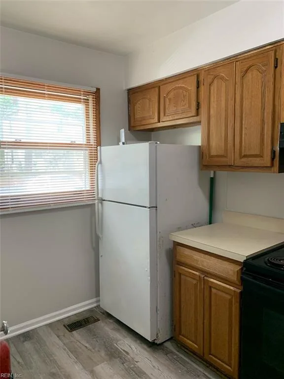 558 1st AVE, SUFFOLK VA 23434 - Photo 3