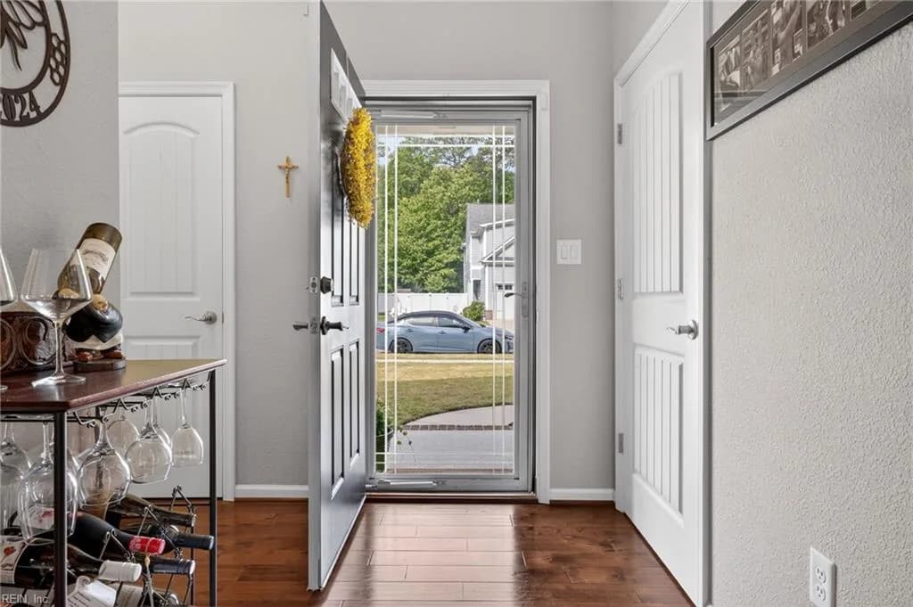 513 Cristfield RD, CHESAPEAKE VA 23320 - Photo 4