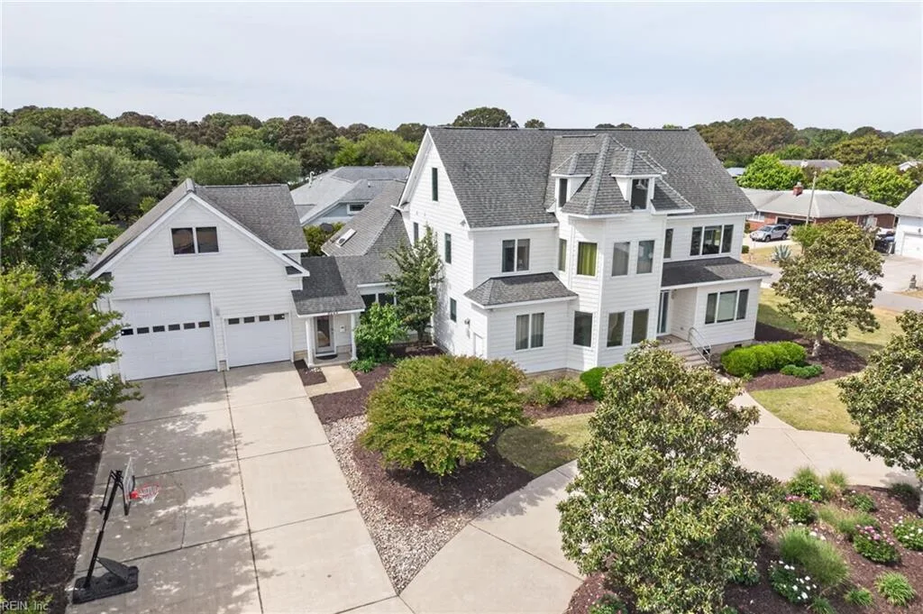 4225 Sandy Bay DR, VIRGINIABEACH VA 23455