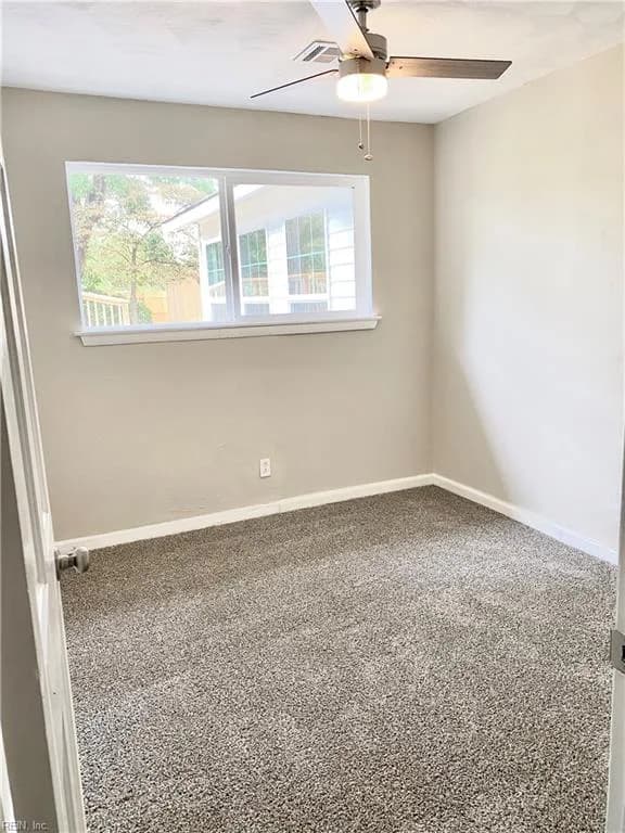 9408 Willow CT, NORFOLK VA 23503 - Photo 4