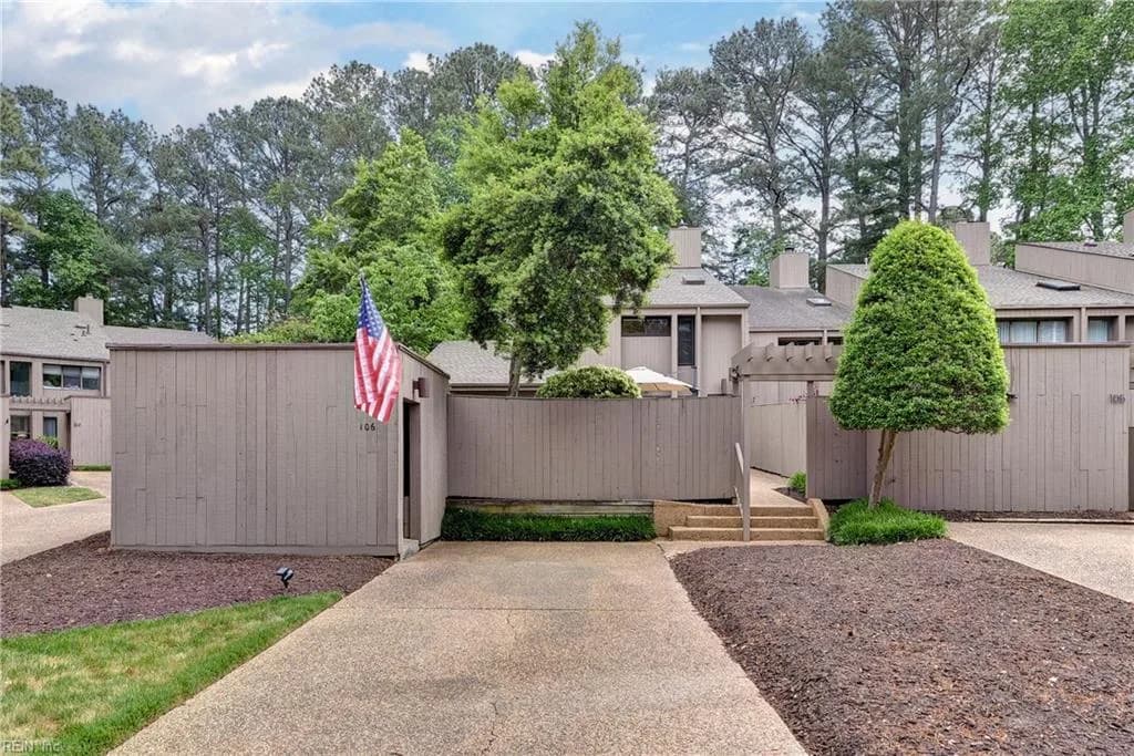 106 Harrops GLN, WILLIAMSBURG VA 23185 - Photo 2