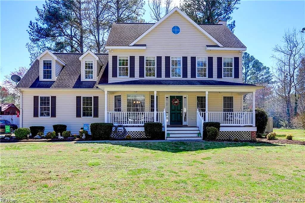 104 Park LN, SEAFORD VA 23696 - Main photo