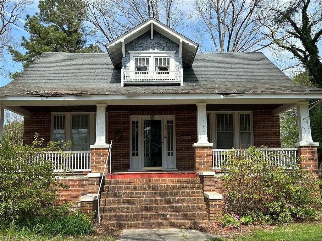 35 Kerr ST, ONANCOCK VA 23417