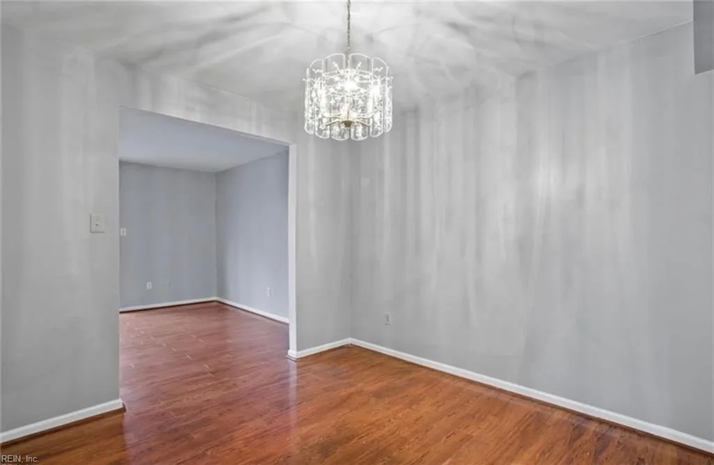 1049 Willow Green DR, NEWPORTNEWS VA 23602 - Photo 5
