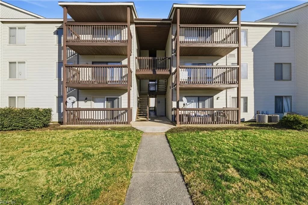 58 Wells CT #2, HAMPTON VA 23666 - Photo 3
