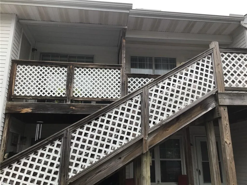 76 Emeraude Plage PL #B, HAMPTON VA 23666