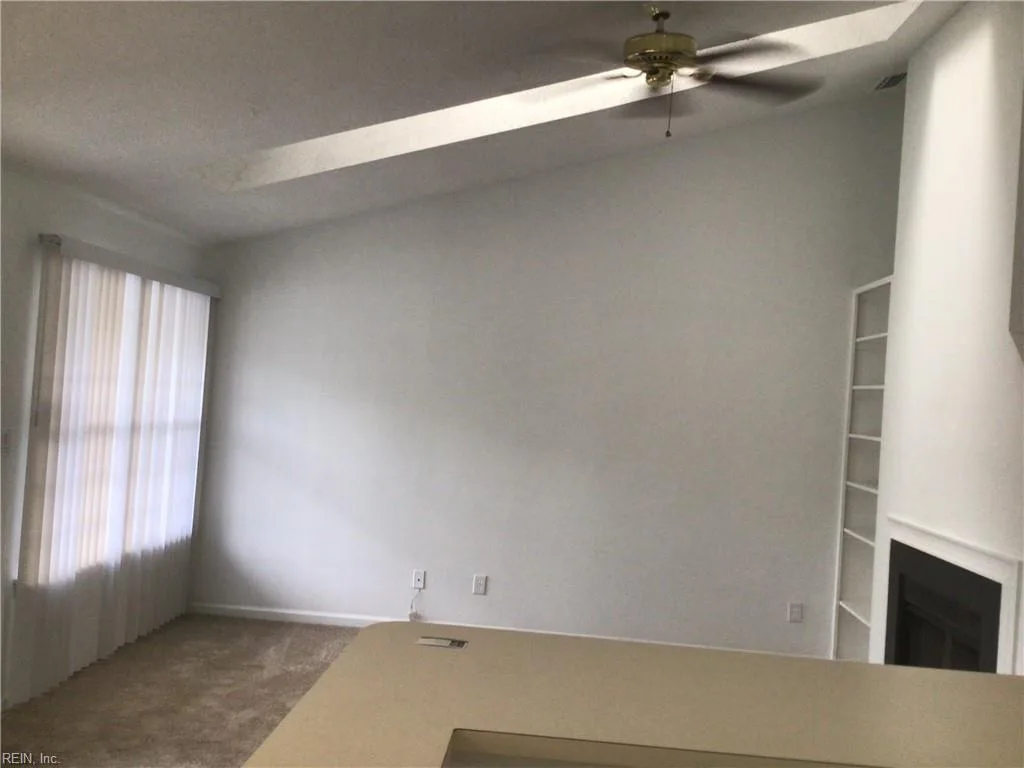 76 Emeraude Plage PL #B, HAMPTON VA 23666 - Photo 3