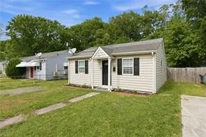 442 Smiley RD, HAMPTON VA 23663