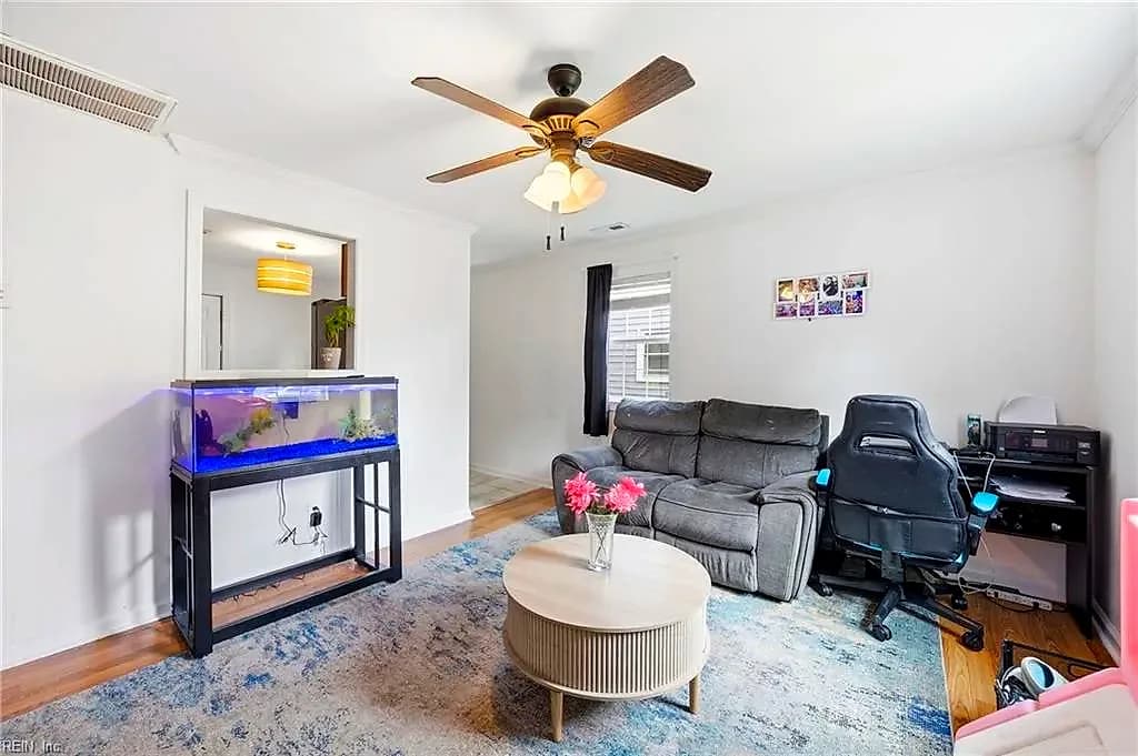 442 Smiley RD, HAMPTON VA 23663 - Photo 5
