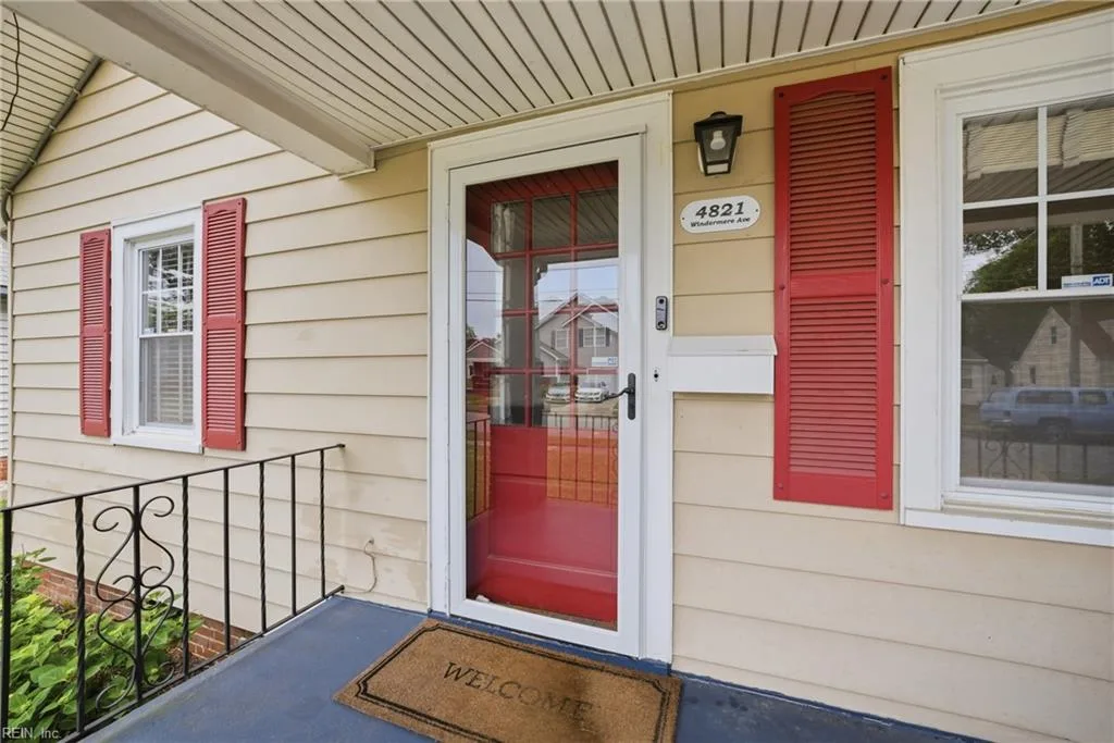 4821 Windermere AVE, NORFOLK VA 23513 - Photo 4