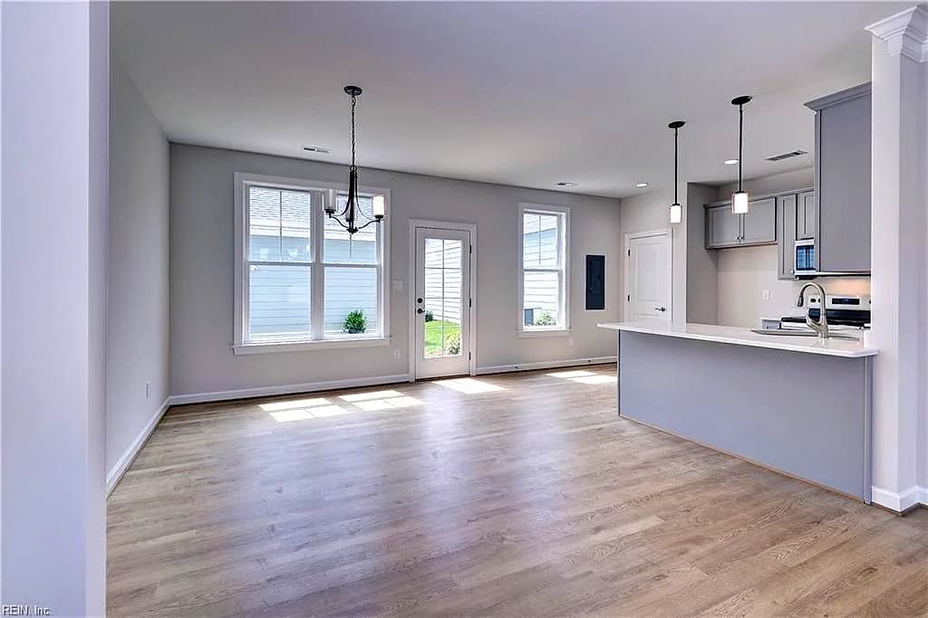 3557 Amberley WAY, WILLIAMSBURG VA 23188 - Photo 5