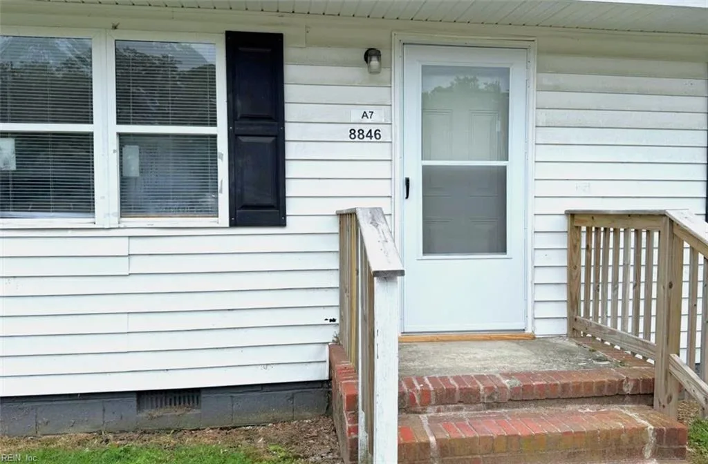 8846 Smithfield LN #7, SMITHFIELD VA 23430 - Main photo