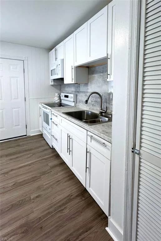 8846 Smithfield LN #7, SMITHFIELD VA 23430 - Photo 4