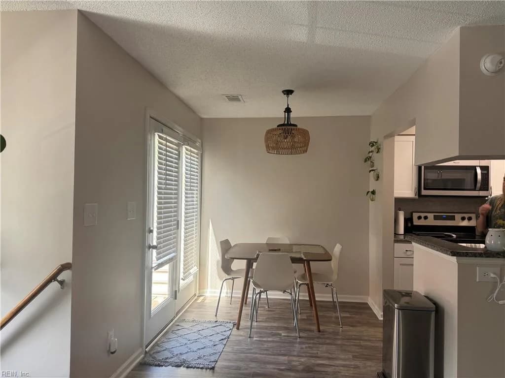 704 Nottoway River CT #A, CHESAPEAKE VA 23320 - Photo 5