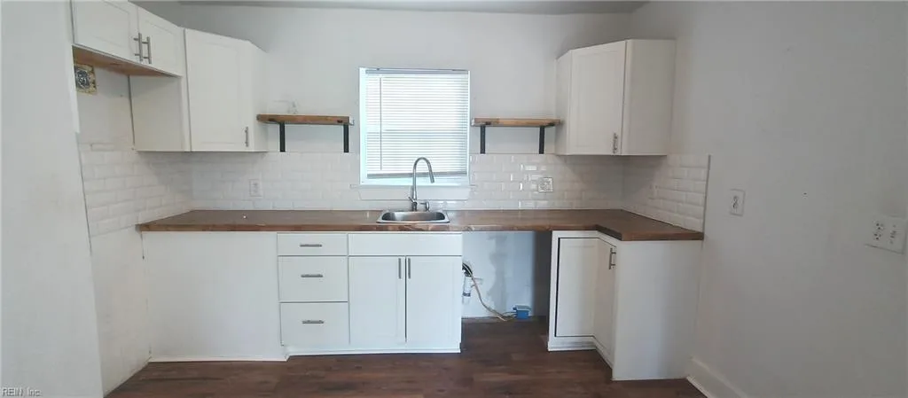 2222 PEARL ST, PORTSMOUTH VA 23704 - Photo 3